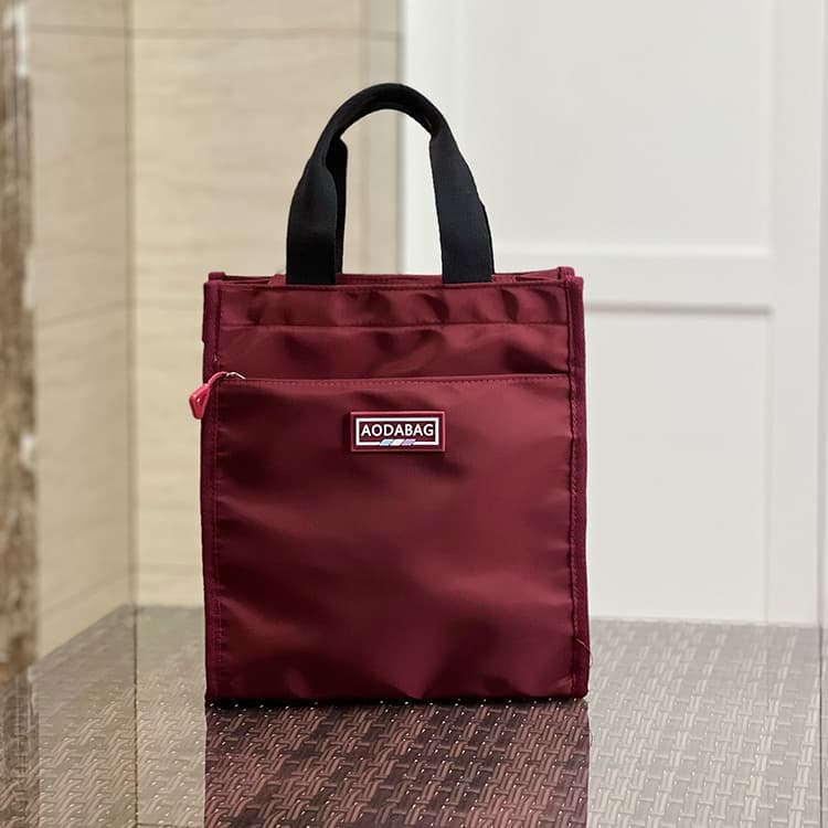 ランチバッグ 大きめ 日常持ち歩きたい 実用的なミニトートバッグ