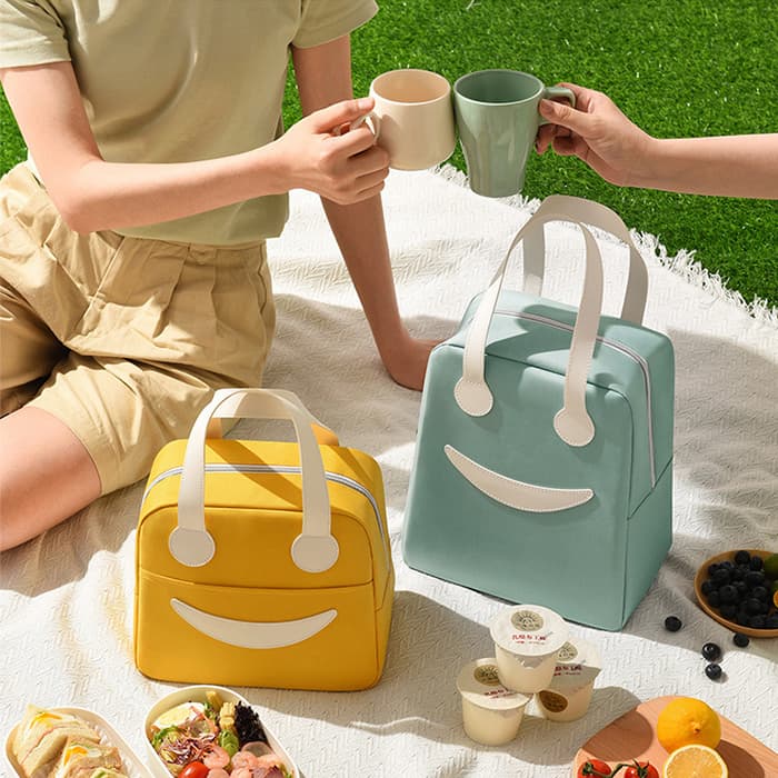 笑顔柄ランチバッグ 5色展開 保冷機能付き弁当袋